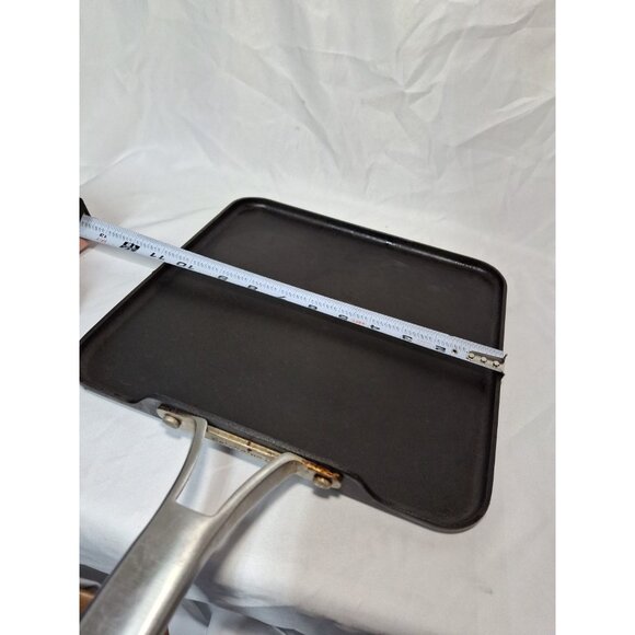 Calphalon Frying Pan Griddle Nonstick Skillet 1211 Square Grill 11”x 11” - Picture 4 of 6